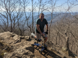  using a Orthomate All Terrain Knee Scooter from Lynchburg Virginia March 2022