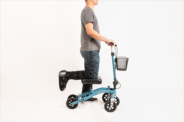 side view of a knee scooter