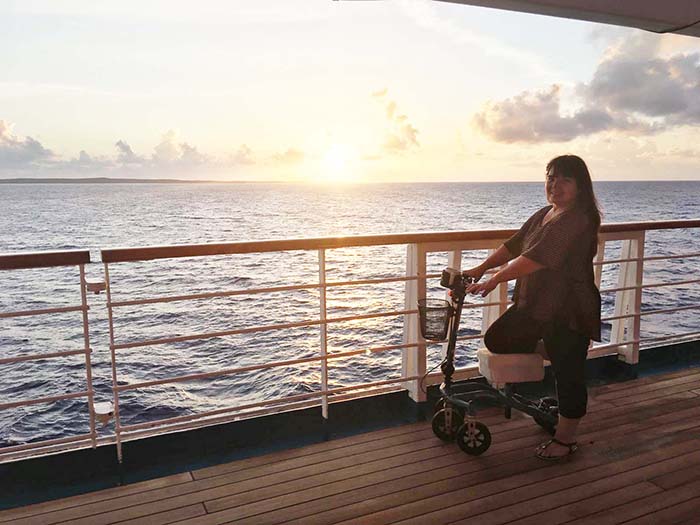 knee walker in cruise ship