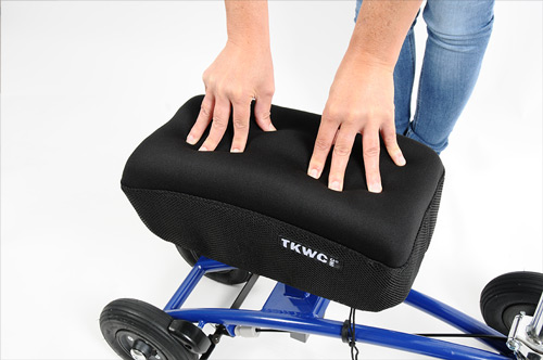 https://www.rentakneewalker.com/stories/images/memory-foam-pad-knee-scooter-1.jpg